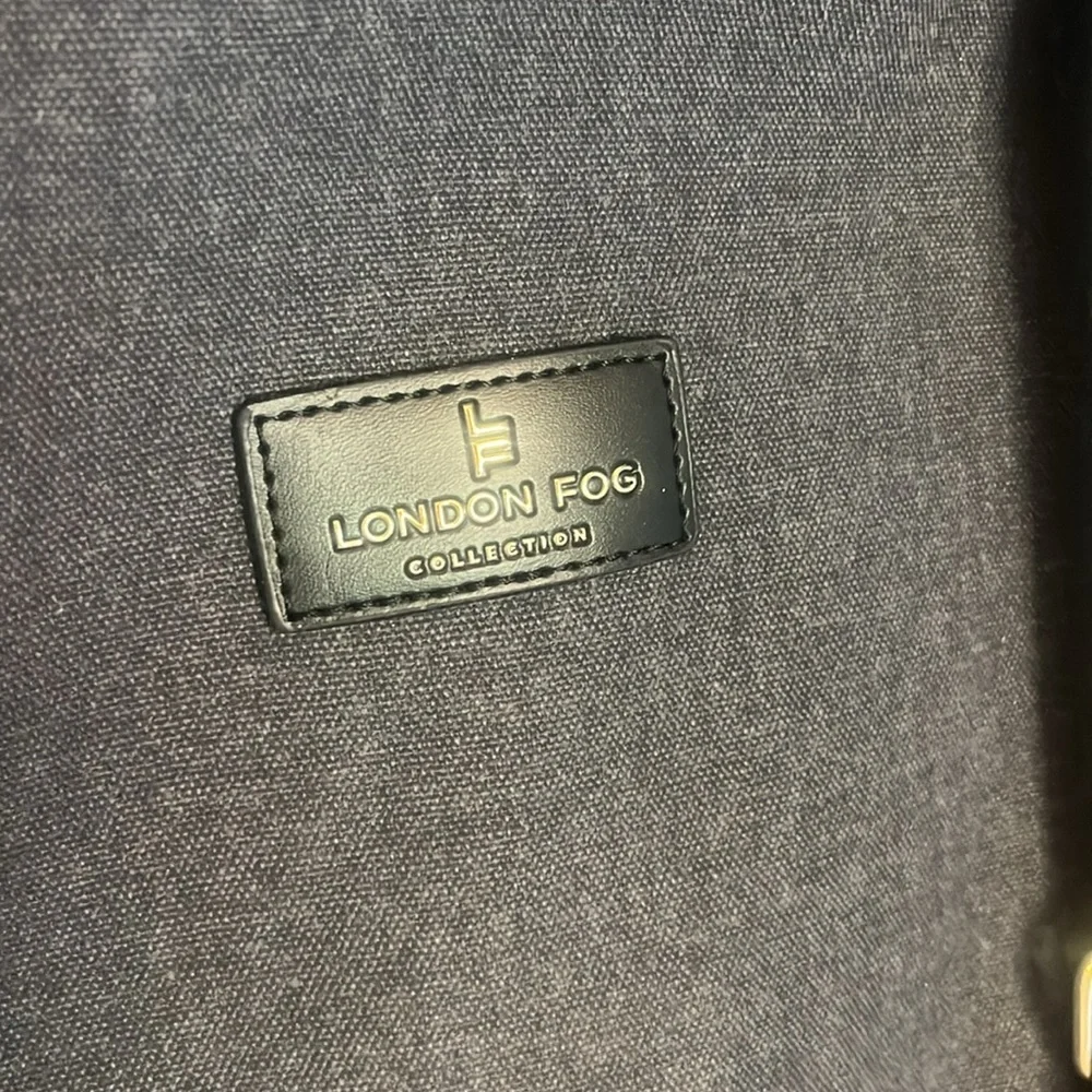 NWT London Fog Charcoal and Black Messenger Bag - Picture 4 of 9